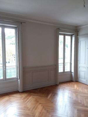 Appartement - 220 m² - 6 pièces