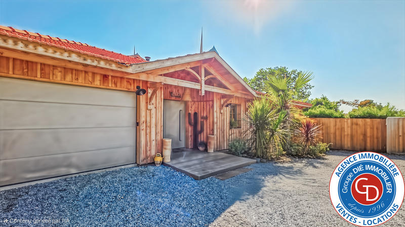 Maison - 250 m² - 6 pièces