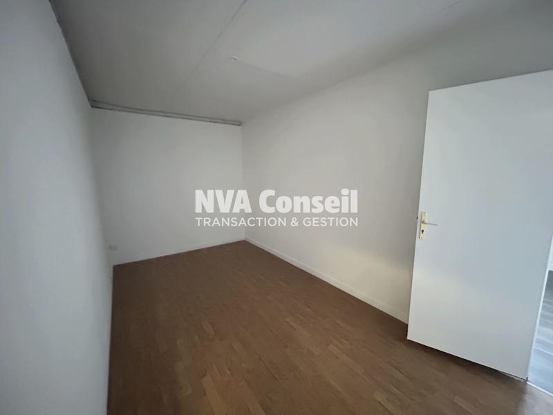 Local d'activités - 209 m²