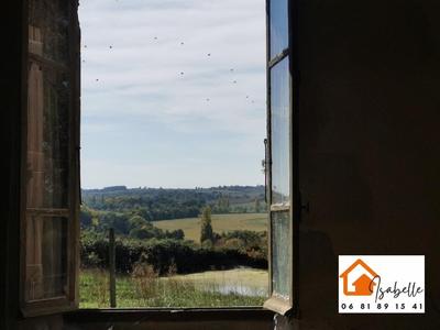 Maison - 235 m² - 8 pièces