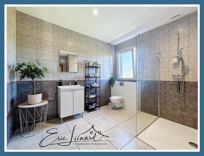 Maison - 190 m² - 8 pièces