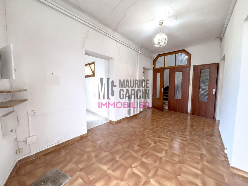 Maison - 280 m² - 13 pièces