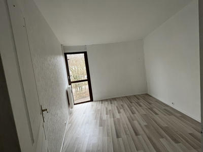 Appartement - 75 m² - 4 pièces