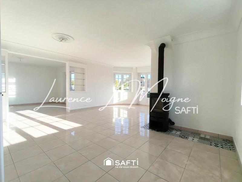 Maison - 223 m² - 9 pièces