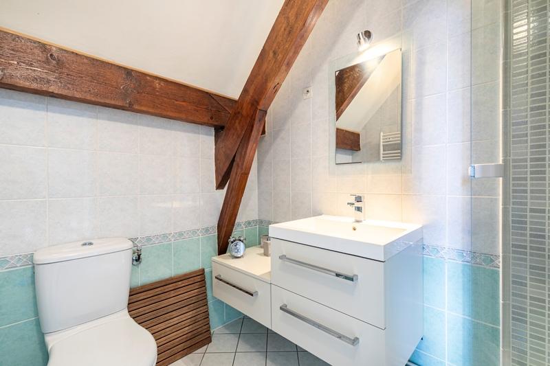 Maison - 201 m² - 7 pièces