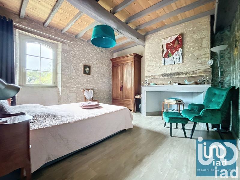 Maison - 261 m² - 6 pièces