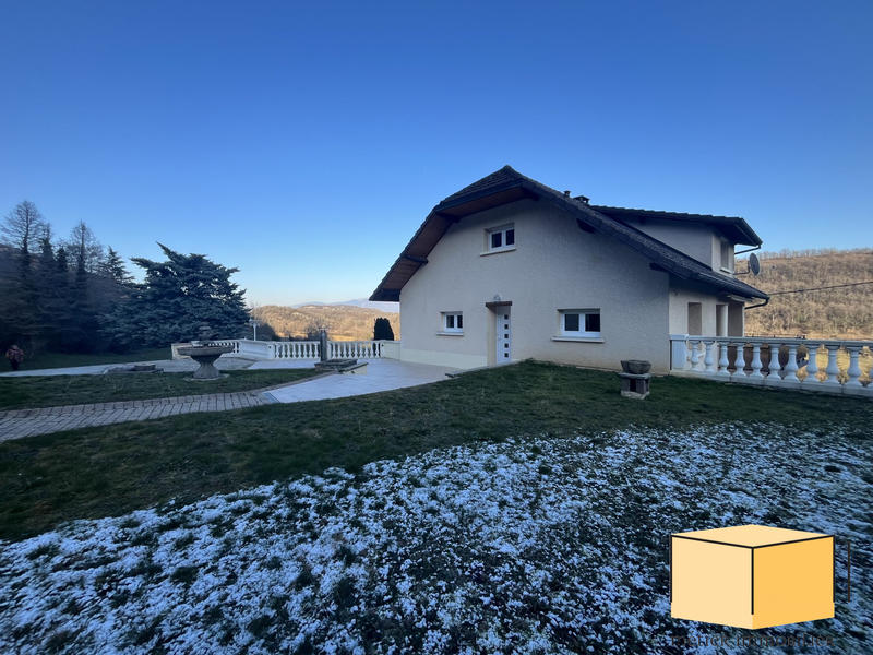 Villa - 238 m² - 7 pièces