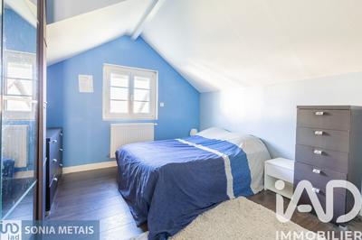 Maison - 98 m² - 6 pièces