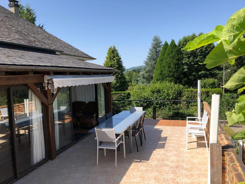 Maison en pierre - 216 m² - 8 pièces