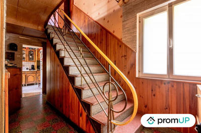 Maison - 200 m² - 7 pièces