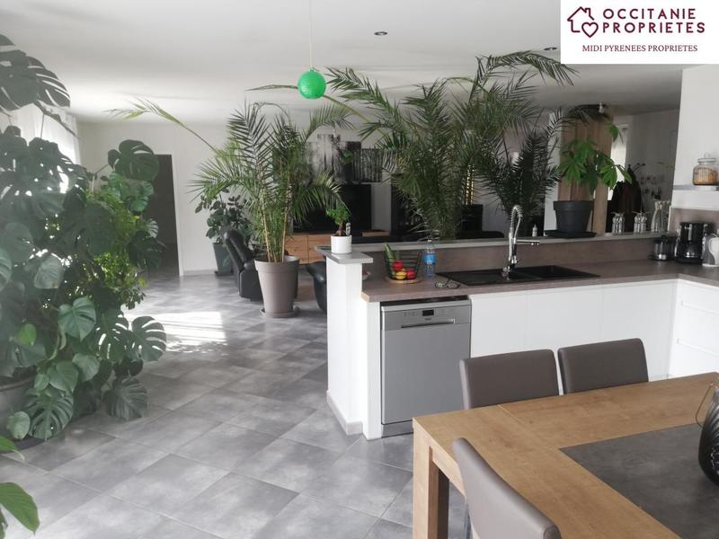 Villa - 140 m² - 6 pièces