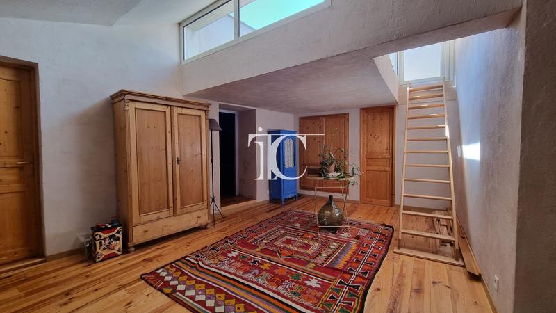 Maison de village - 264 m² - 8 pièces