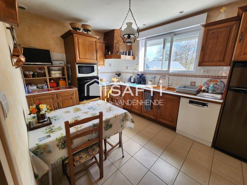 Maison - 260 m² - 10 pièces