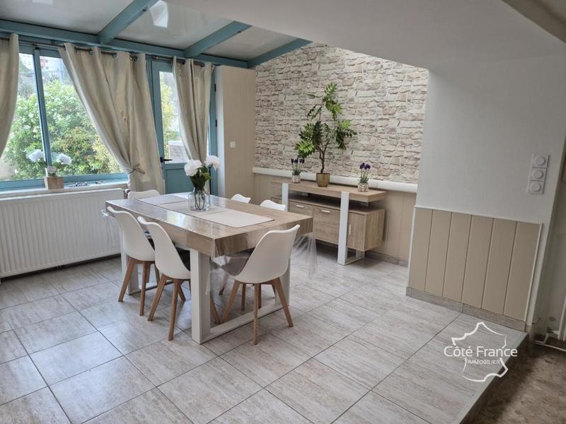 Maison - 82 m² - 5 pièces