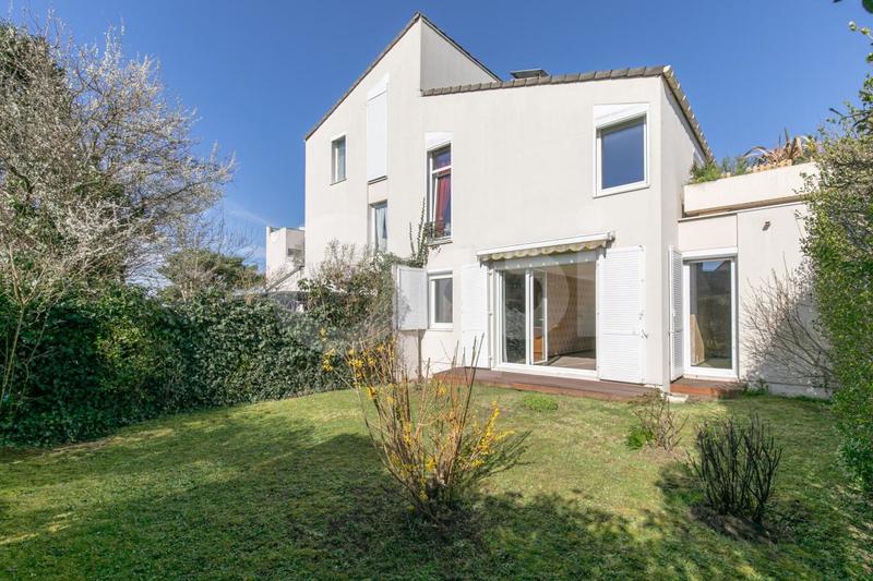 Appartement - 83 m² - 4 pièces