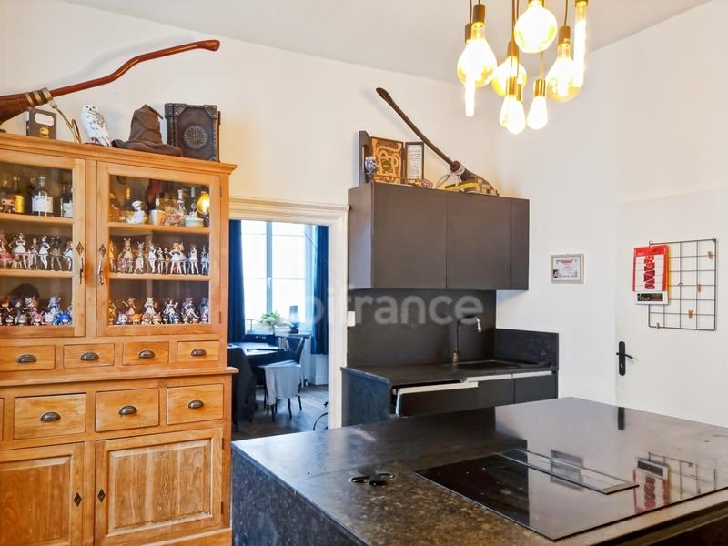 Immeuble - 210 m² - 6 pièces