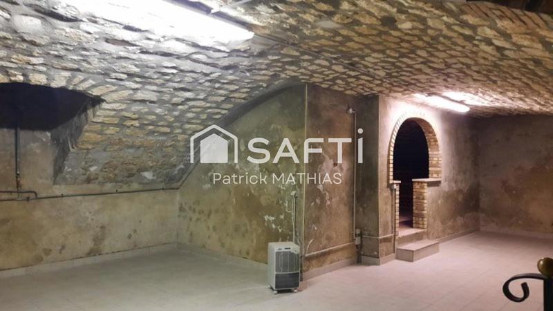 Maison - 390 m² - 10 pièces