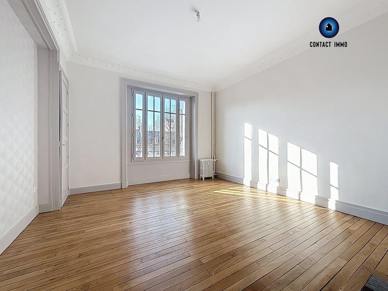 Appartement - 136 m² - 5 pièces