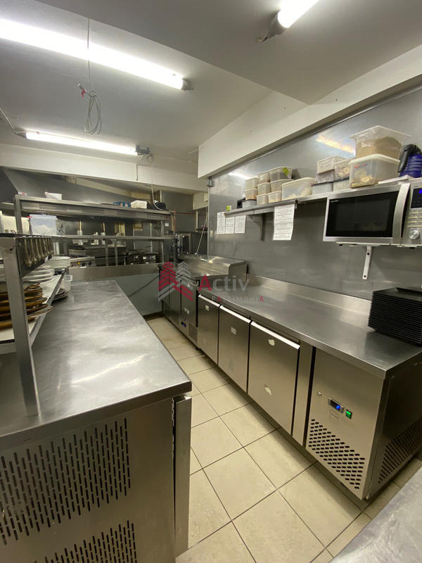 Fonds de commerce - Magasins - 300 m²