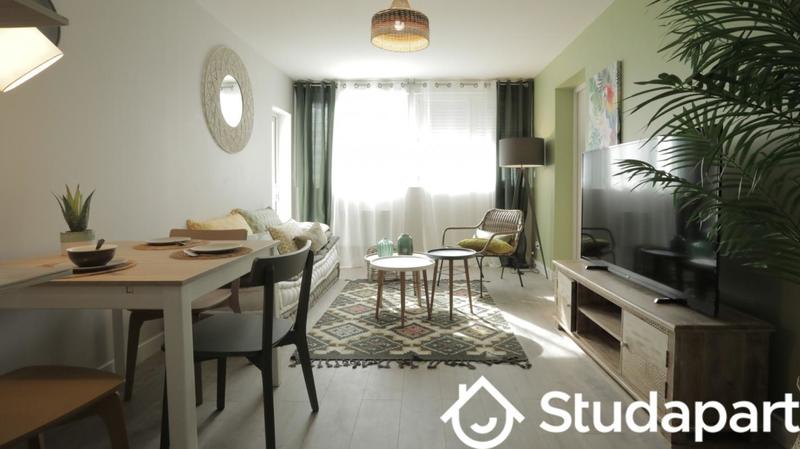 Chambre - 11 m² - 1 pièce