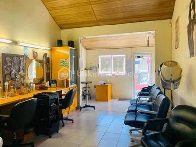 Local commercial - 23 m² - 2 pièces