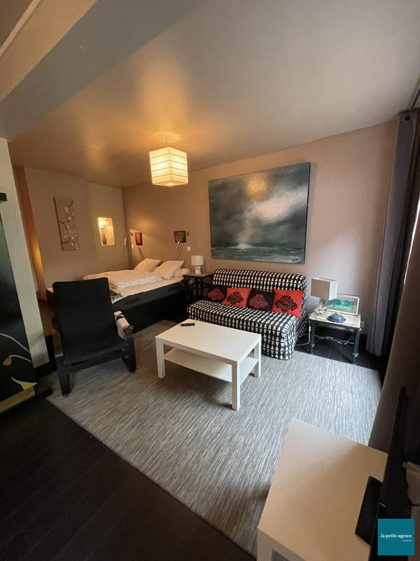 Maison - 224 m² - 8 pièces