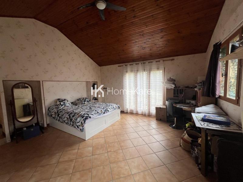 Maison - 350 m² - 10 pièces