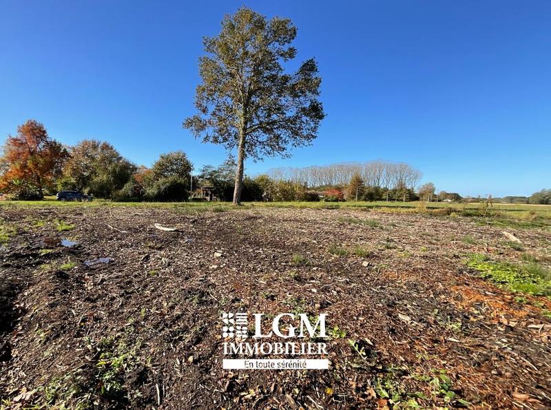 Terrain constructible - 720 m²