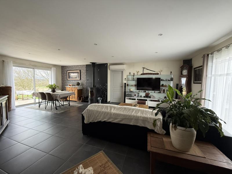 Villa - 150 m² - 5 pièces