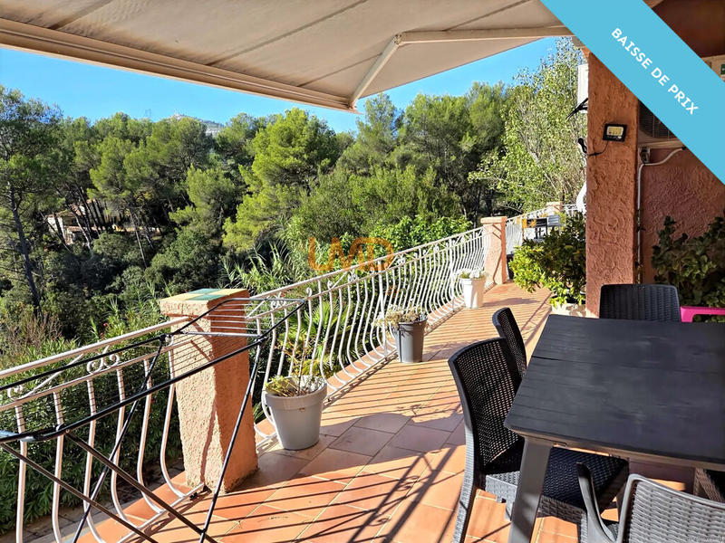 Propriété - 181 m² - 7 pièces