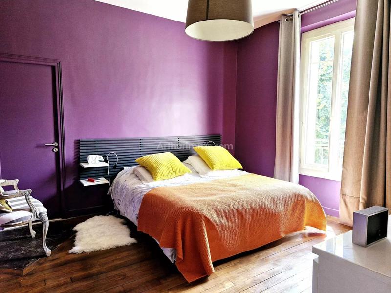 Maison - 200 m² - 8 pièces