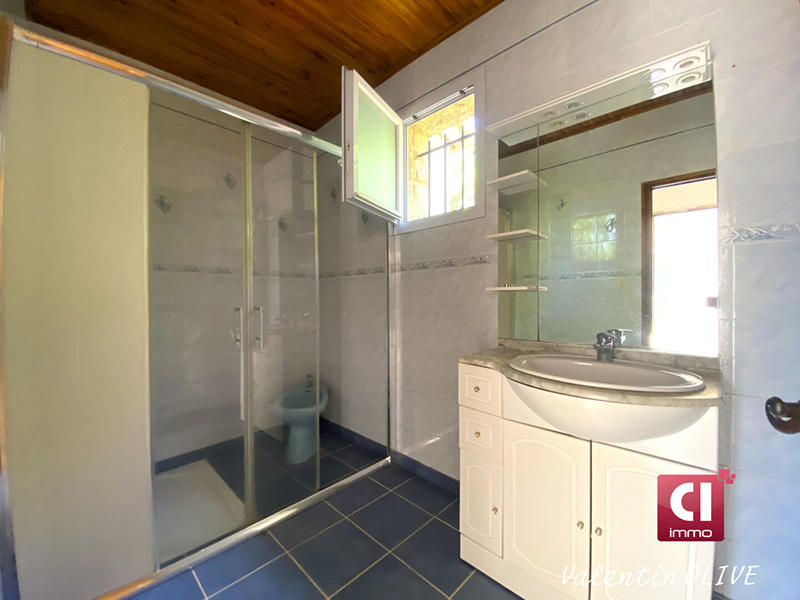 Maison - 185 m² - 7 pièces