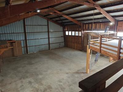 Local d'activité / Entrepôt - 180 m² - 6 pièces