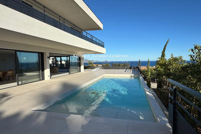 Maison contemporaine - 539 m² - 13 pièces