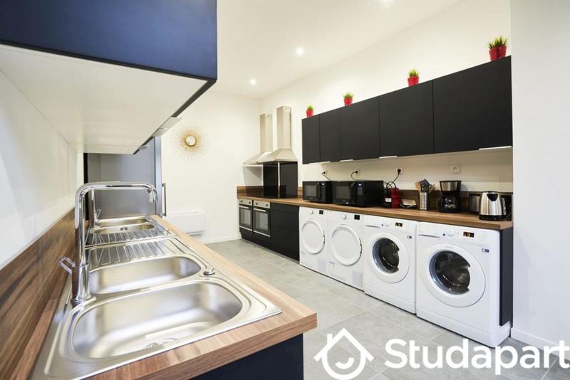 Chambre - 12 m² - 1 pièce