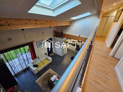 Maison - 95 m² - 4 pièces
