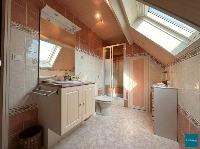 Maison - 148 m² - 8 pièces