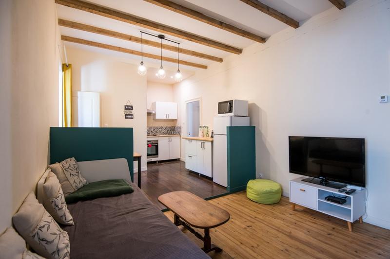 Maison - 425 m² - 12 pièces