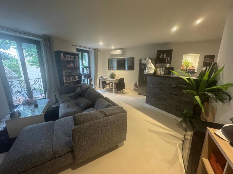 Immeuble - 168 m² - 8 pièces