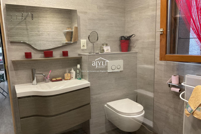 Maison - 134 m² - 5 pièces