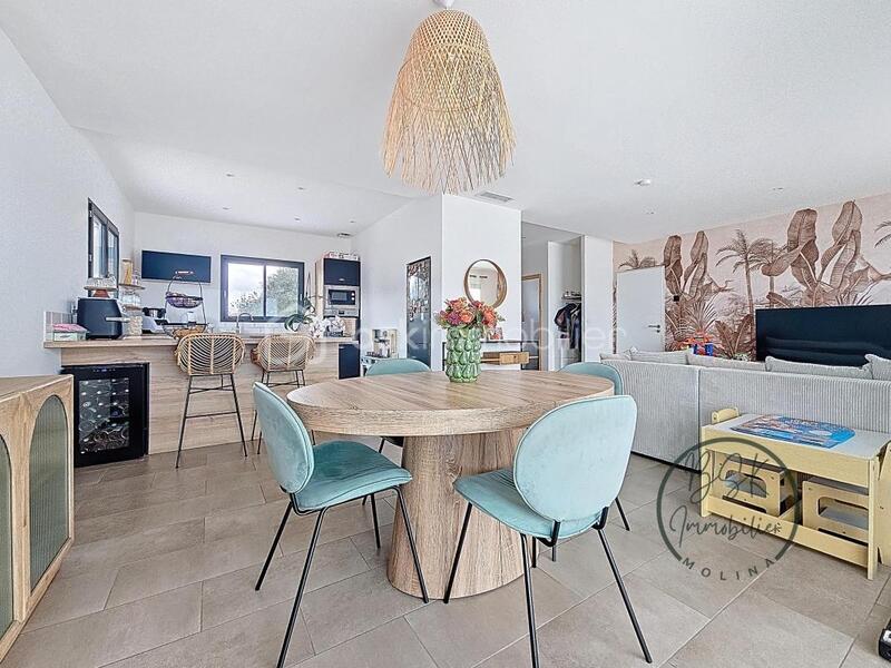 Villa - 103 m² - 4 pièces