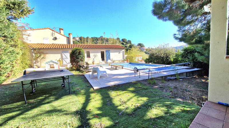 Villa - 200 m² - 5 pièces