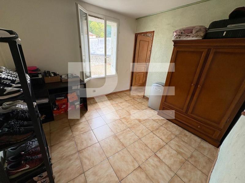 Maison de village - 96 m² - 6 pièces