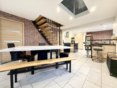 Maison - 170 m² - 4 pièces