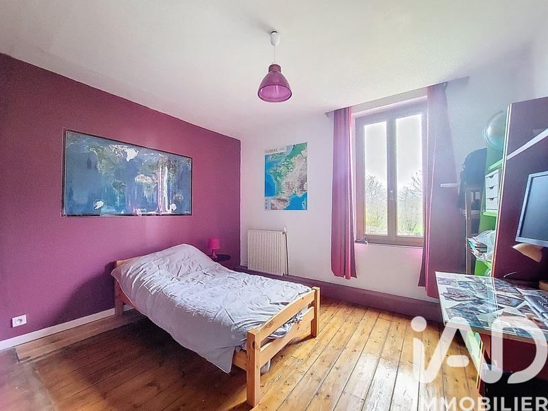 Maison - 219 m² - 8 pièces