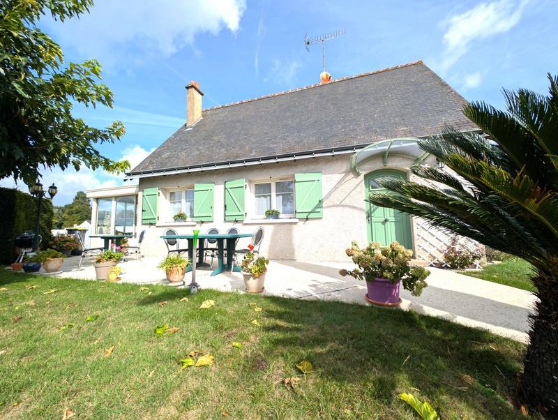 Maison - 90 m² - 5 pièces