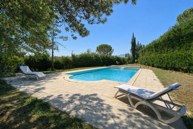 Propriété - 194 m² - 3 pièces