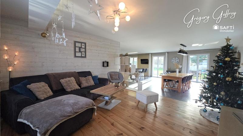 Maison - 196 m² - 7 pièces