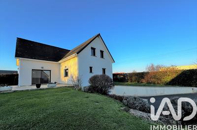 Maison - 156 m² - 8 pièces