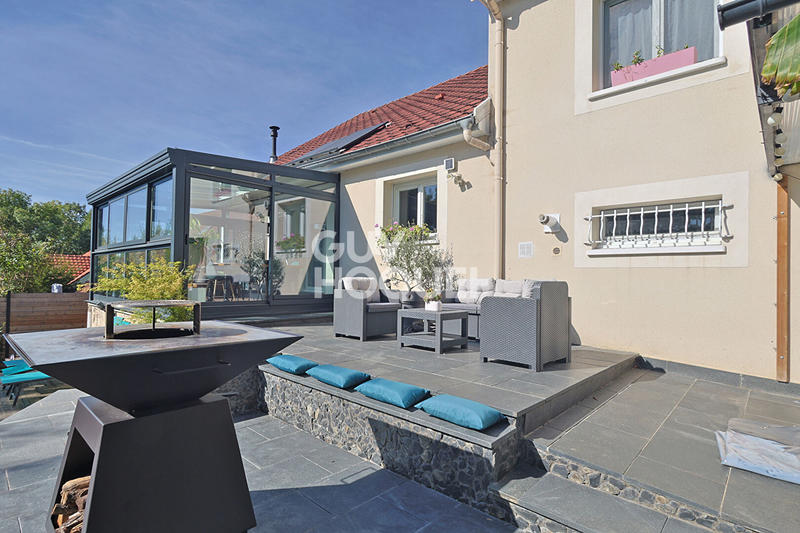 Maison - 164 m² - 7 pièces